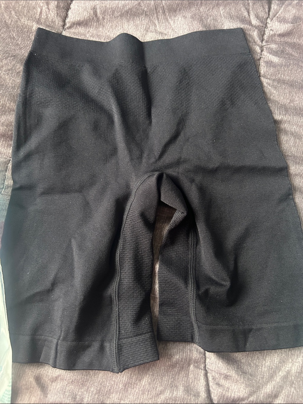 Vanity Fair Black Light Smoothing Slipshort